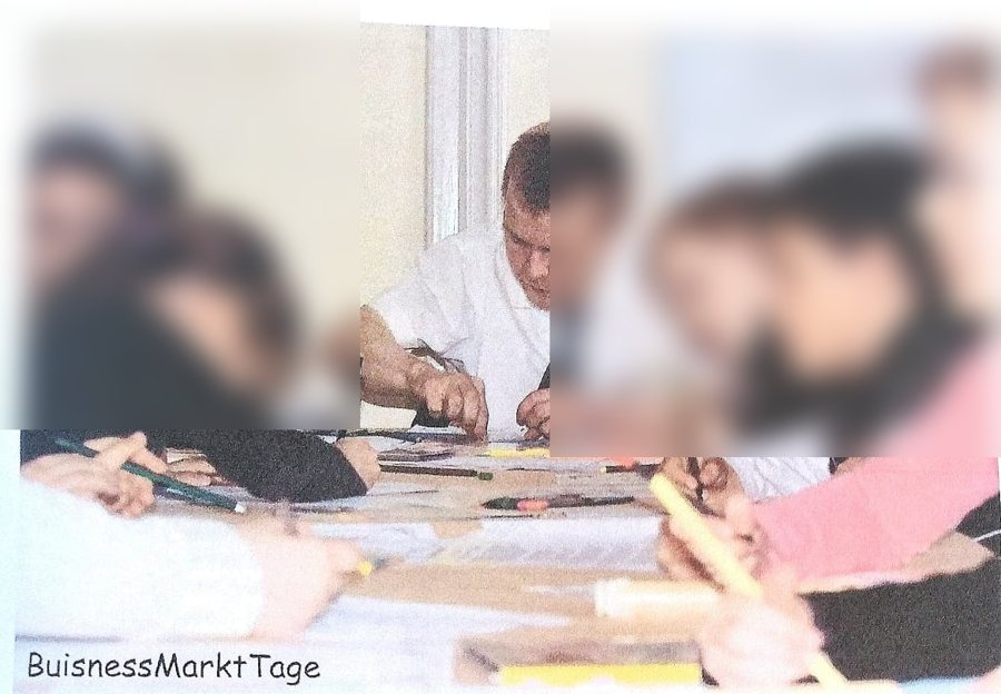 Drawing with children at the market days